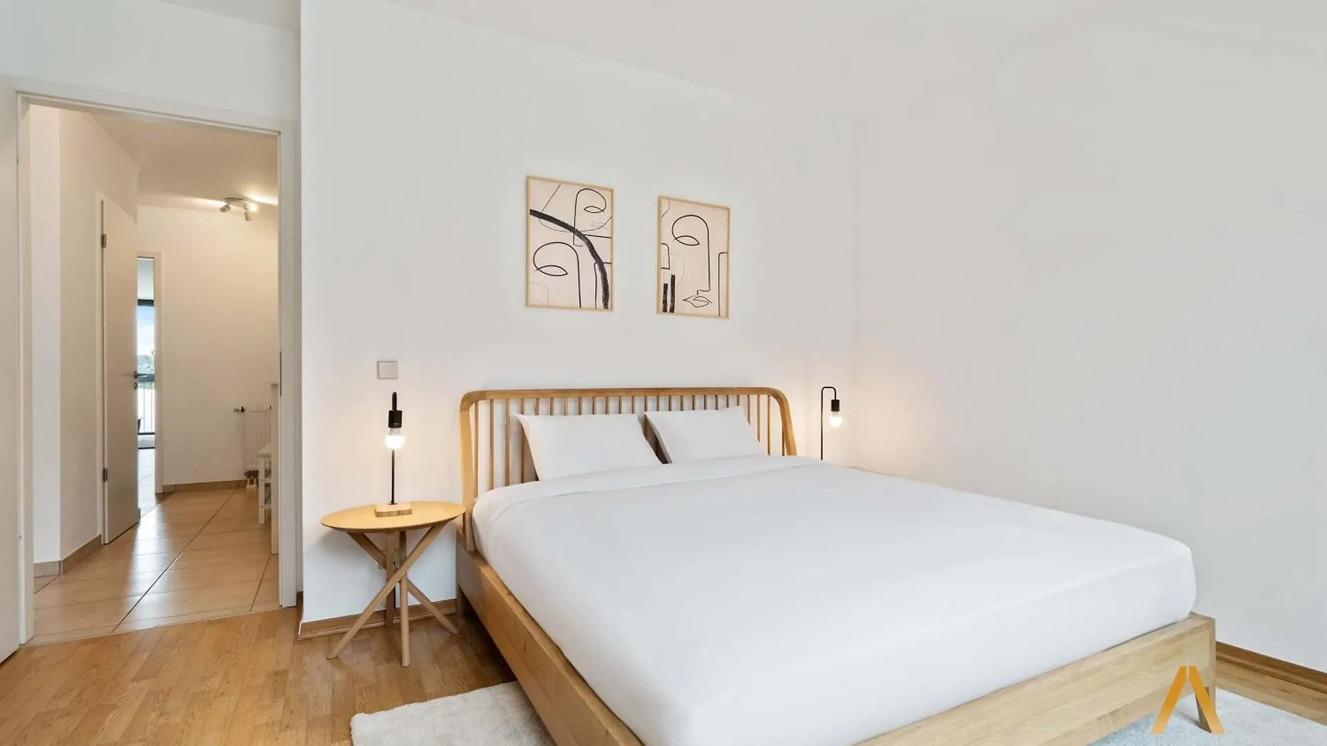 A Stylish Retreat In Esch Urban Landscapeアパートメント アパート エシュ＝シュル＝アルゼット